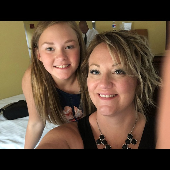 Meet your Posher, Theresa - Picture 1 of 1